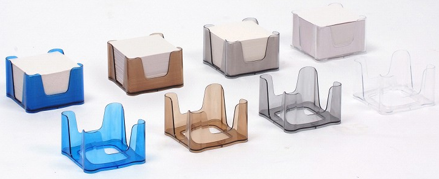 Blok kostka v boxu čirá